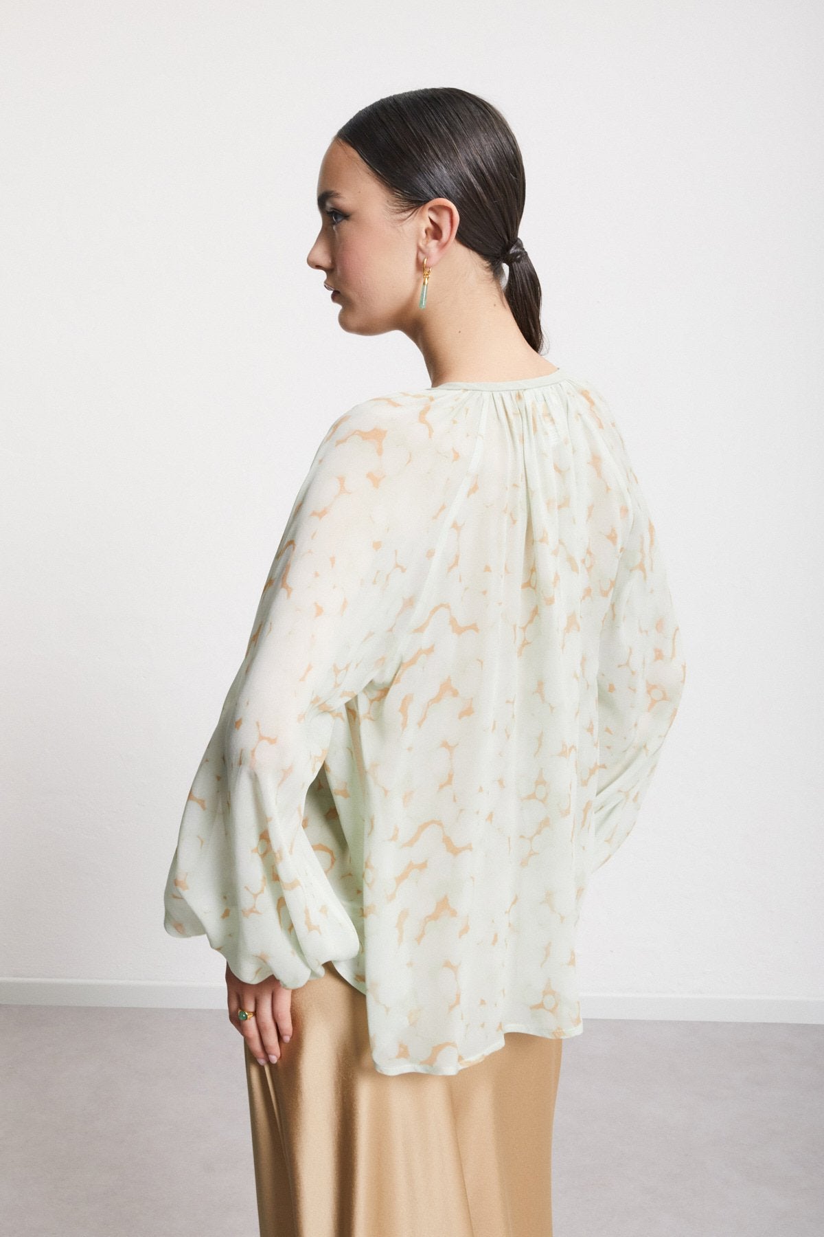 Flowy Shirt with Wide Sleeves