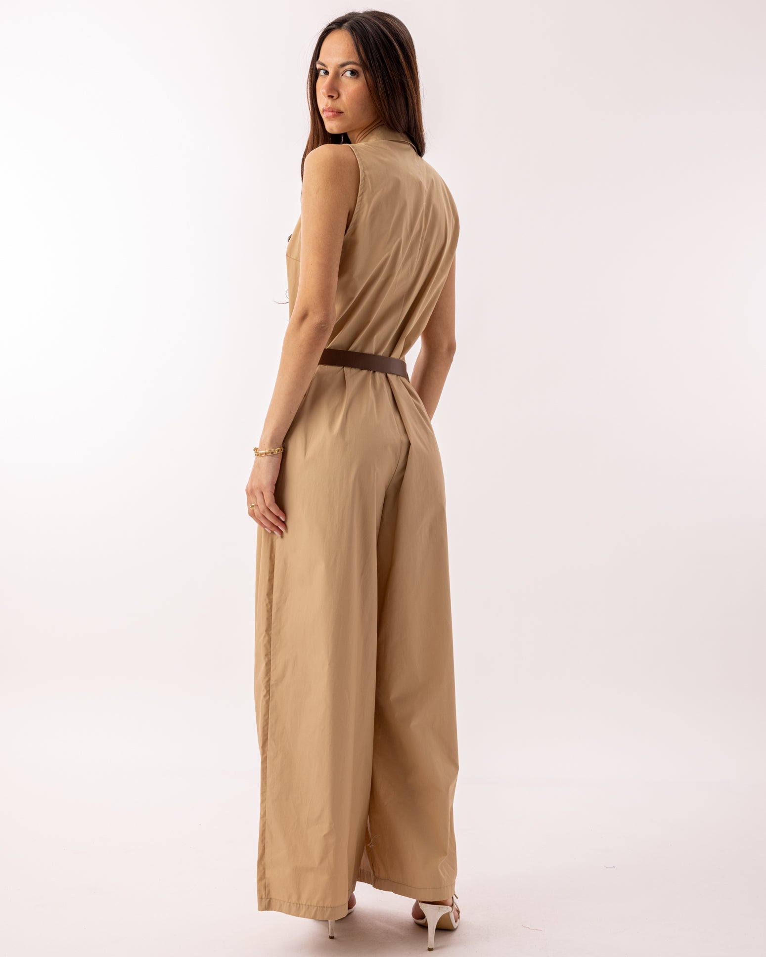 Dalia Overall