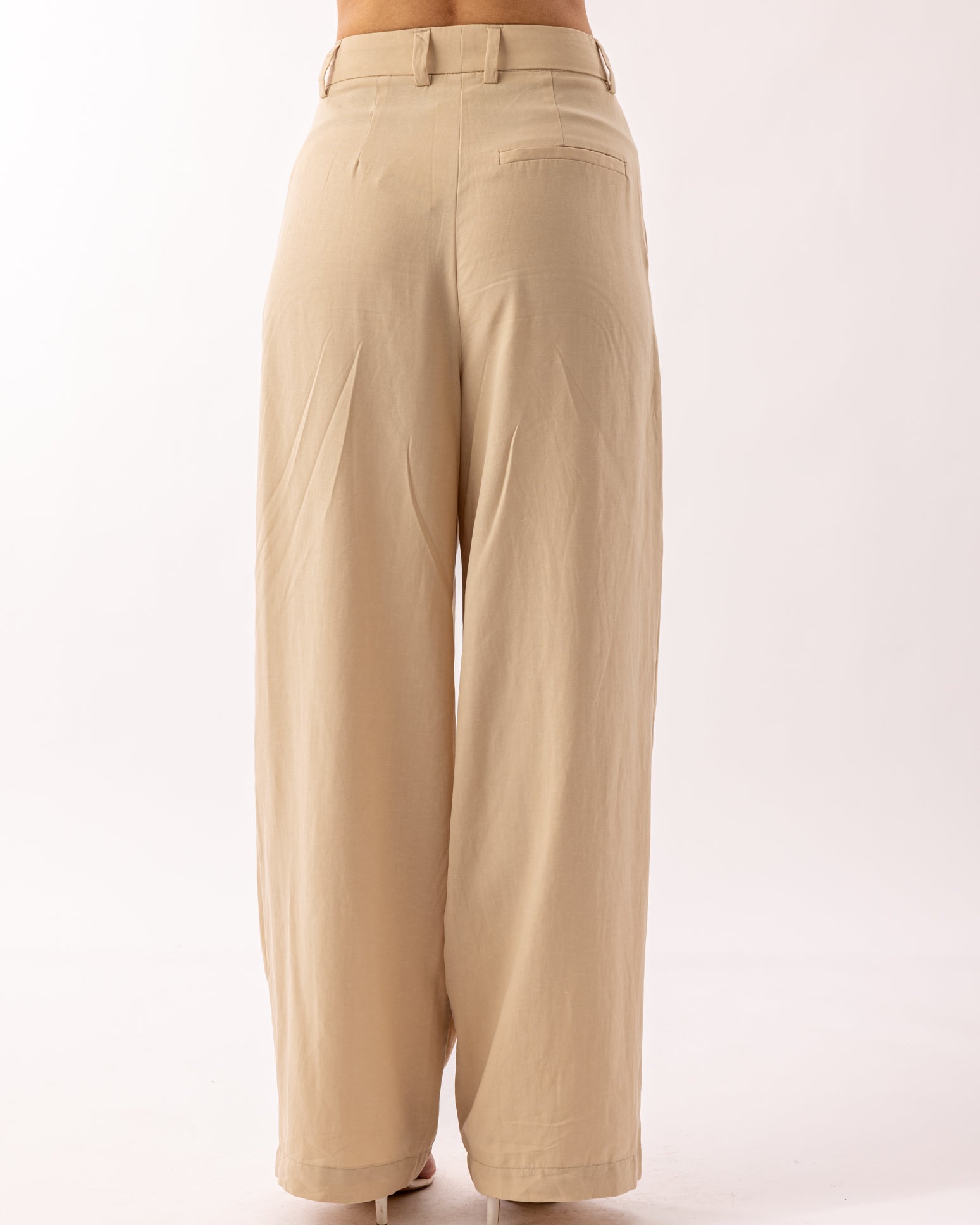 Sara Pants
