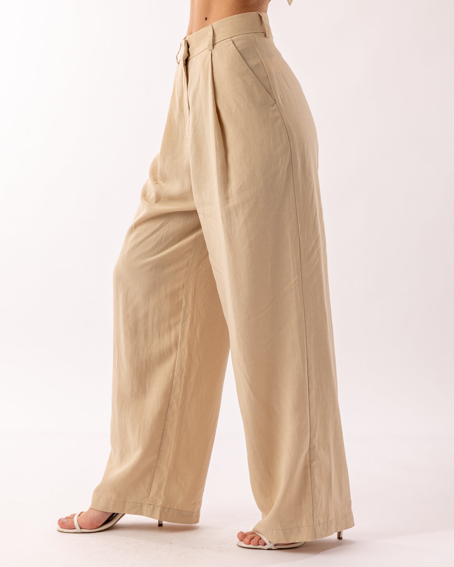 Sara Pants
