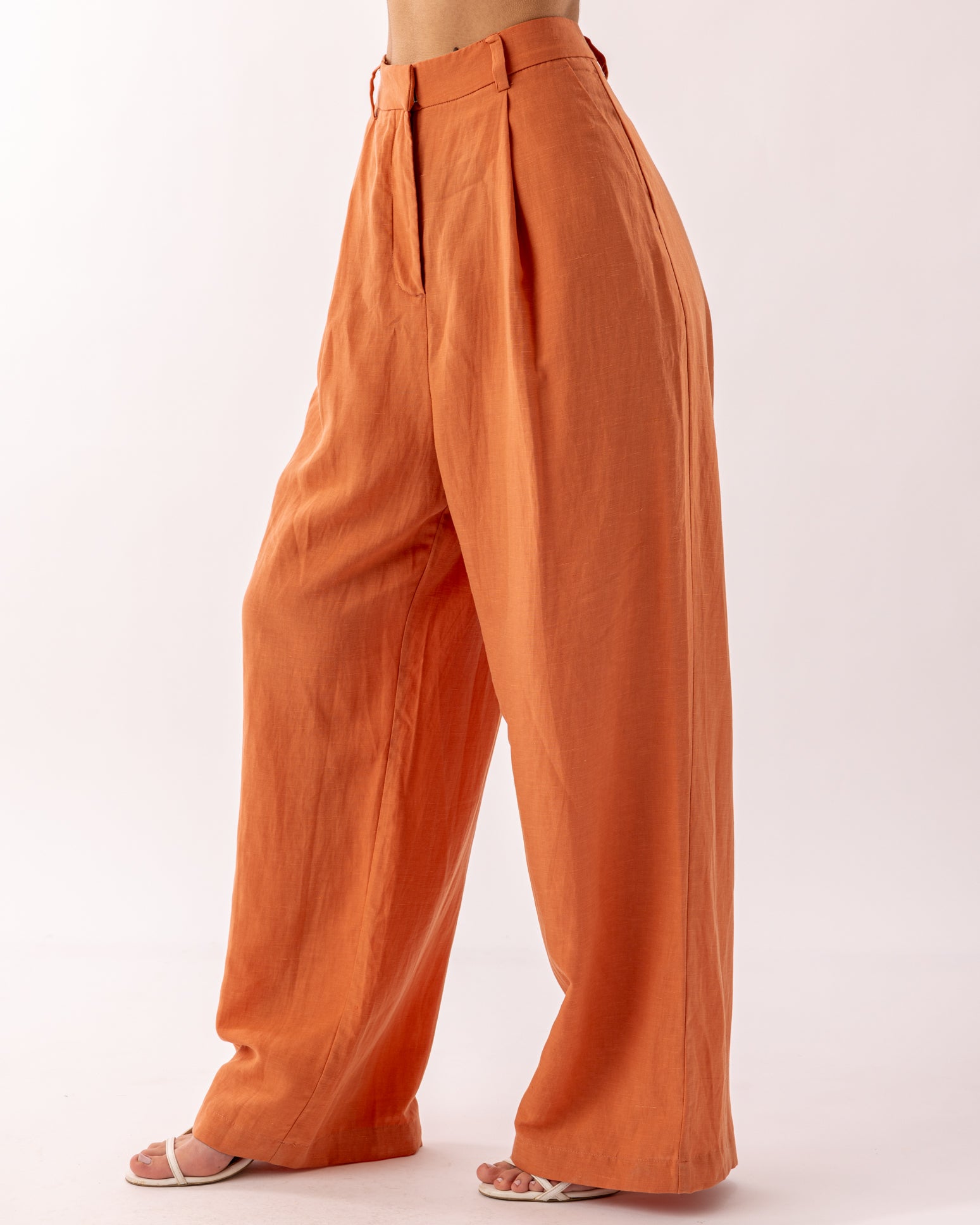 Sara Pants