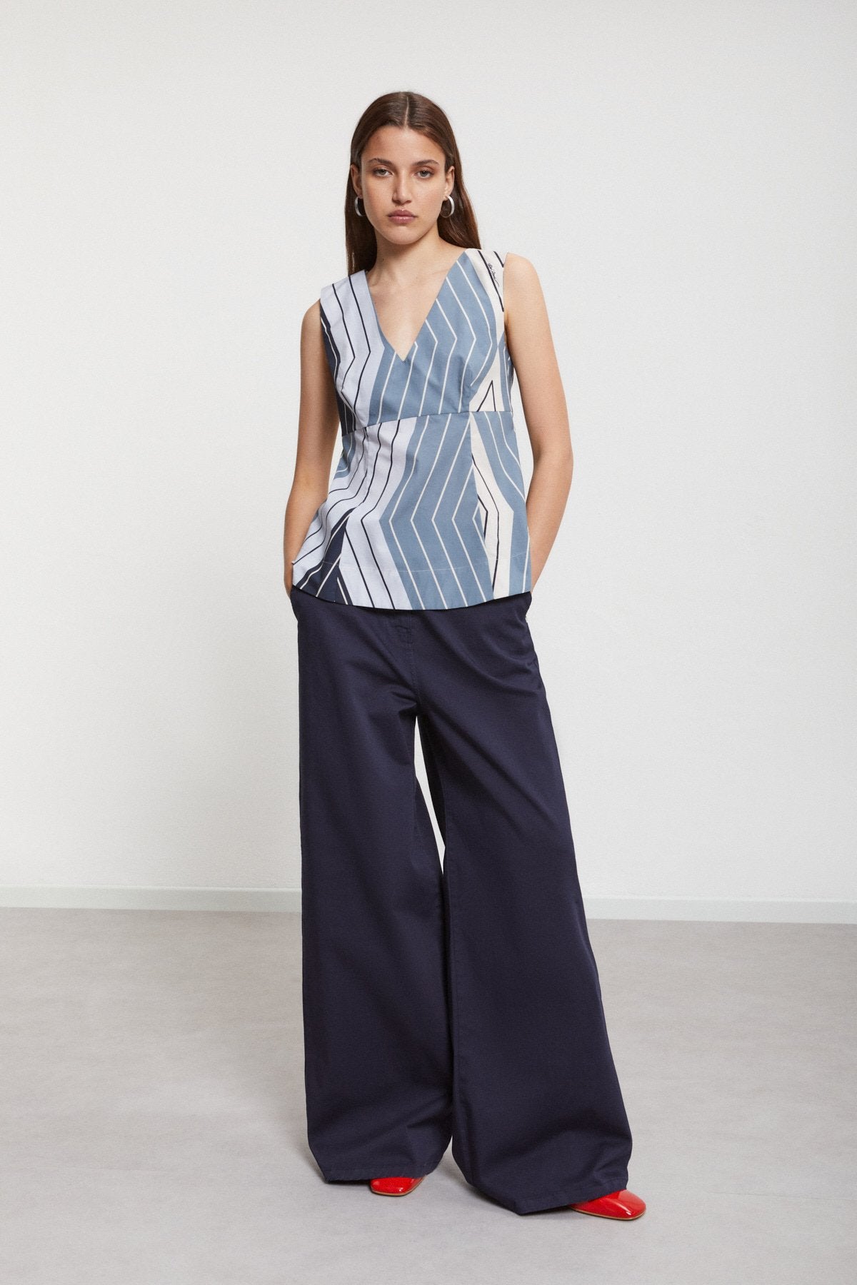 Gilet with Cutwork Embroidery