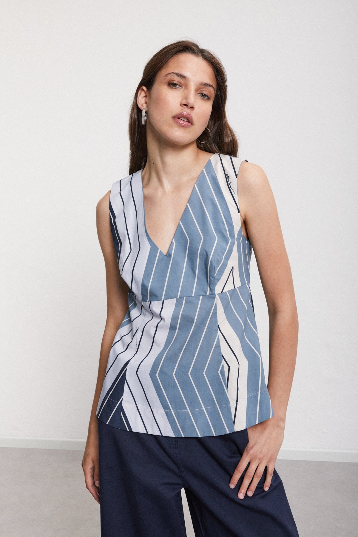 Gilet with Cutwork Embroidery