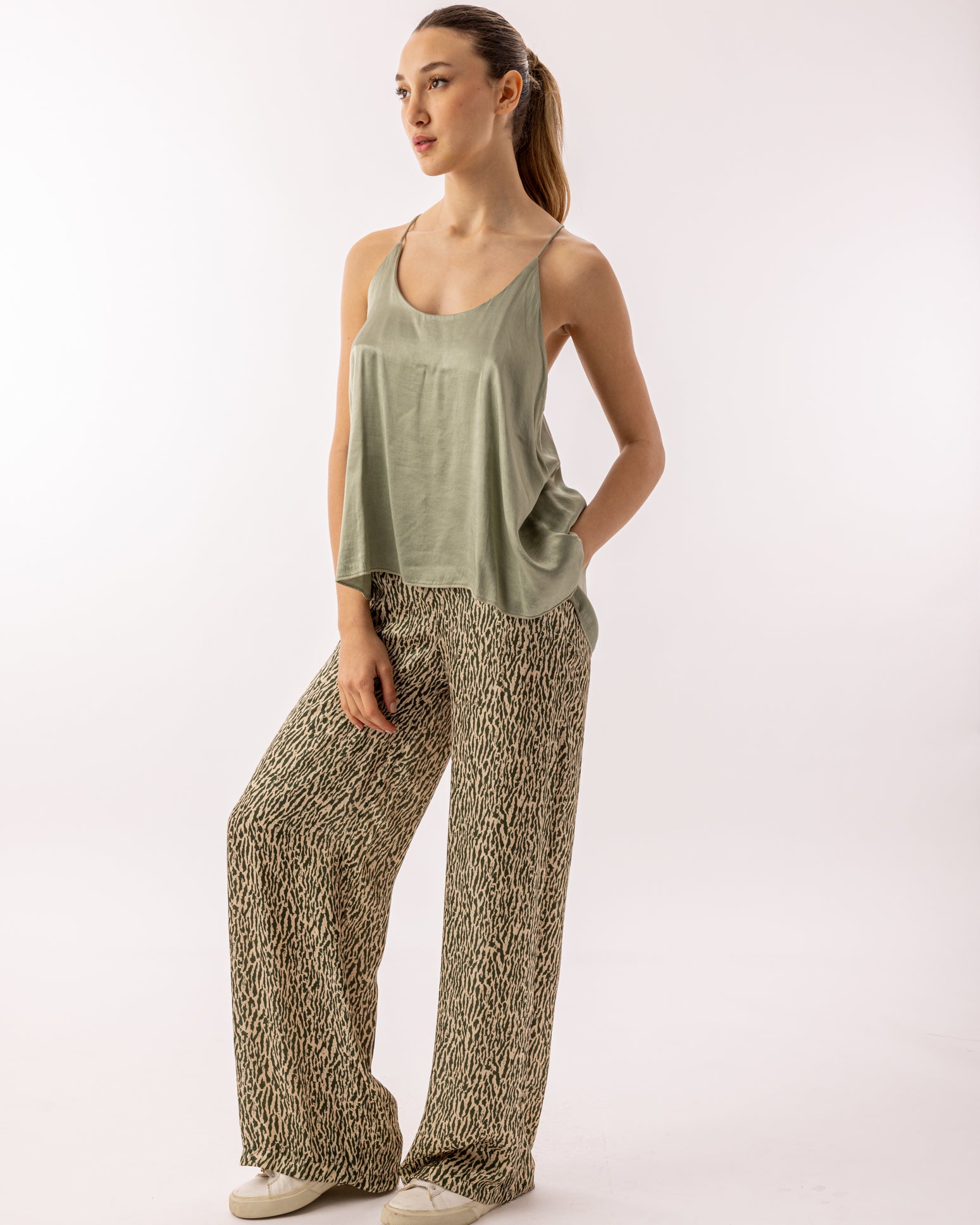 Yara Sleeveless Camisole