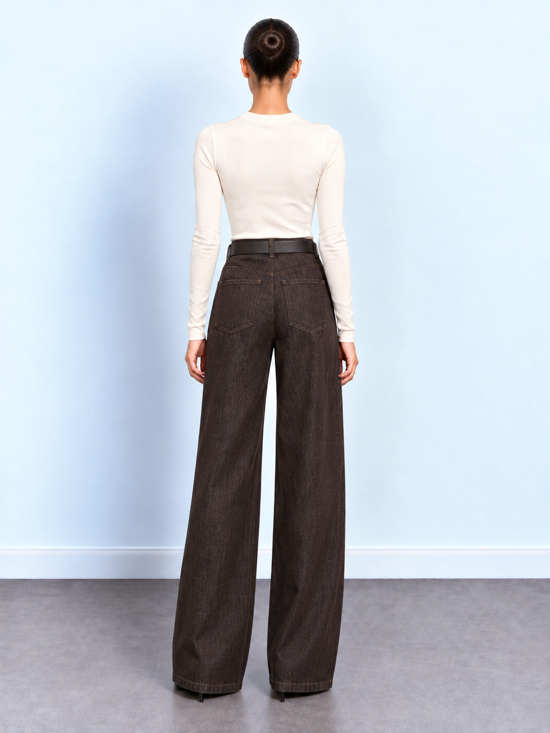 Caffè Textured Wide-Leg Pants