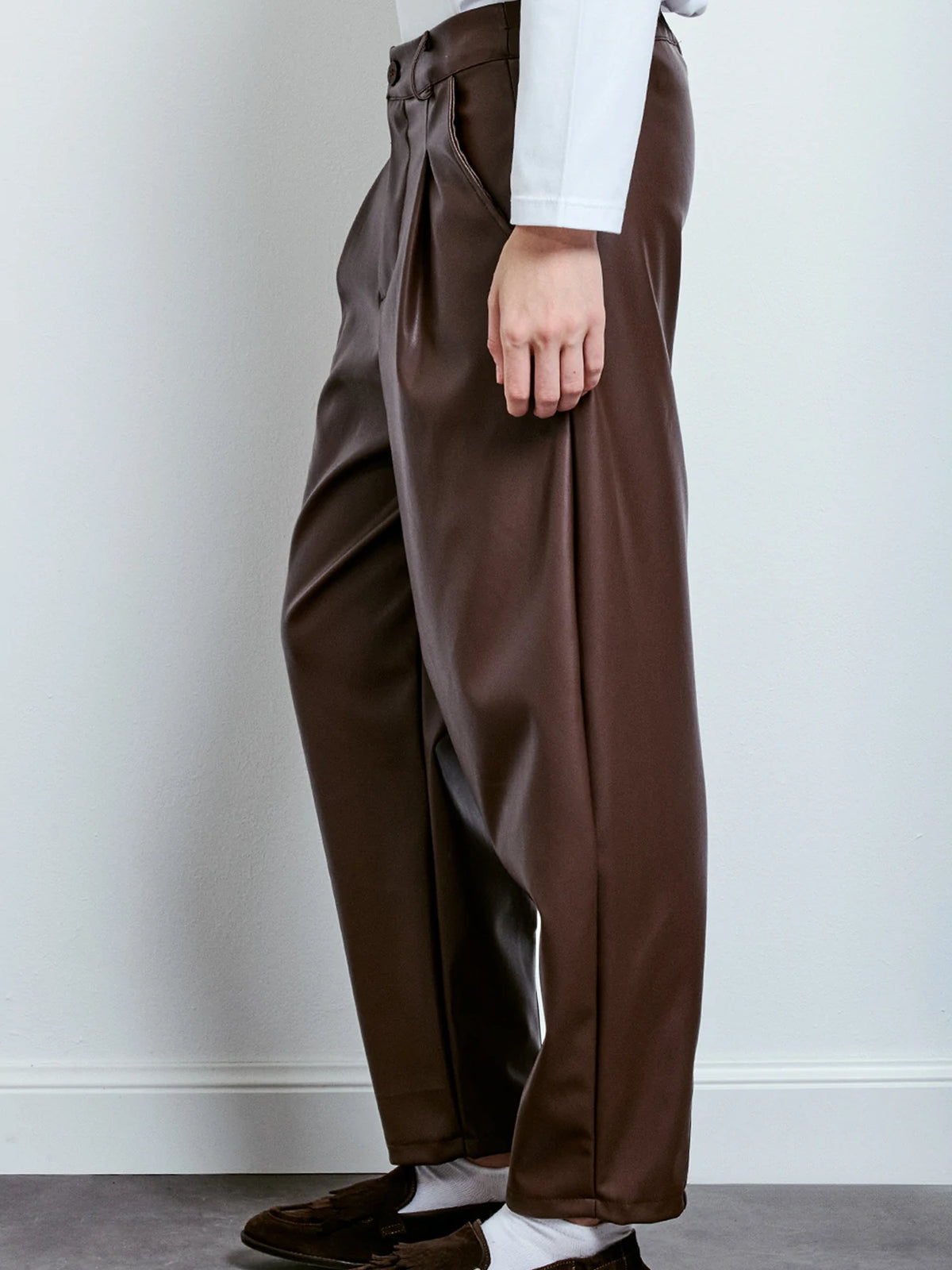 Barrel Faux-leather Pants